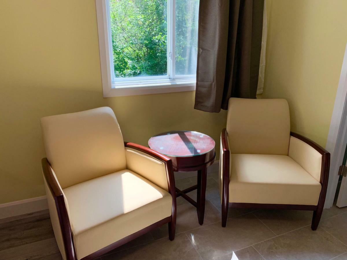 7 West Motel Carleton Place Экстерьер фото
